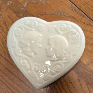 Lenox Cream Heart-Shaped Ceramic Art